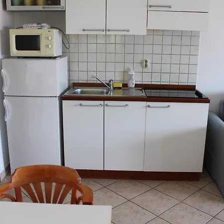 Maria Rab דירה *